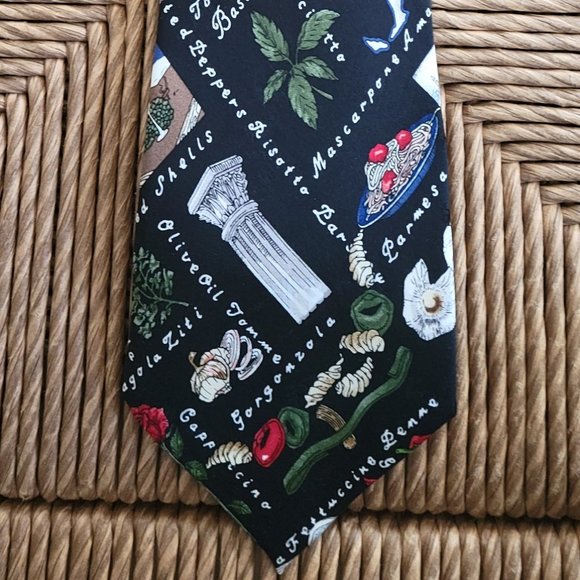 Vintage Nicole Miller Tour of Italy Tie - Picture 3 of 4